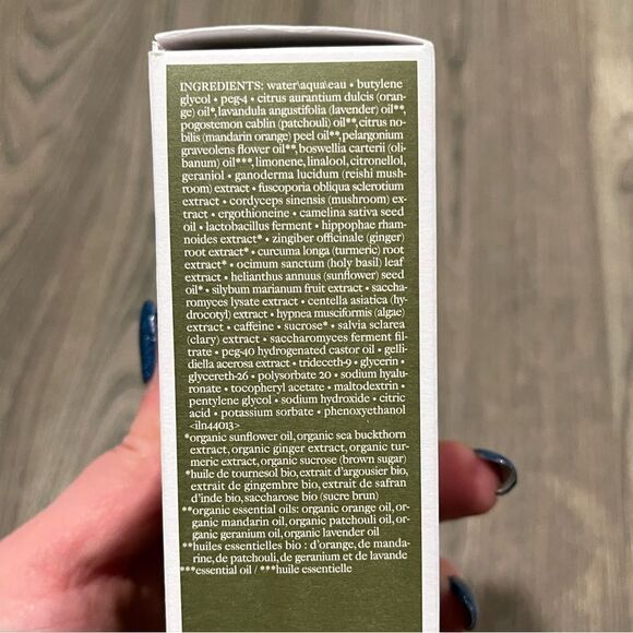 ORIGINS Mega-Mushroom Relief & Resilience Soothing Treatment Lotion 6.7 … - Picture 3 of 15